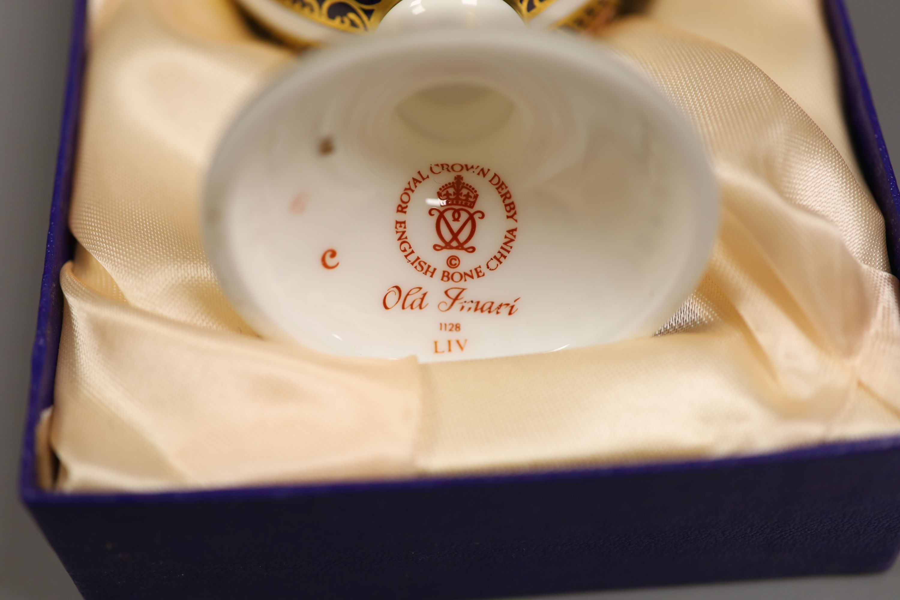 A Royal Crown Derby 'Old Imari' pattern 'egg and eggcup' set, boxed